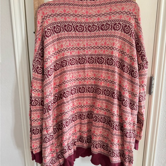 Patterned Pink and Burgundy Women's Sweater - Picture 2 of 3
